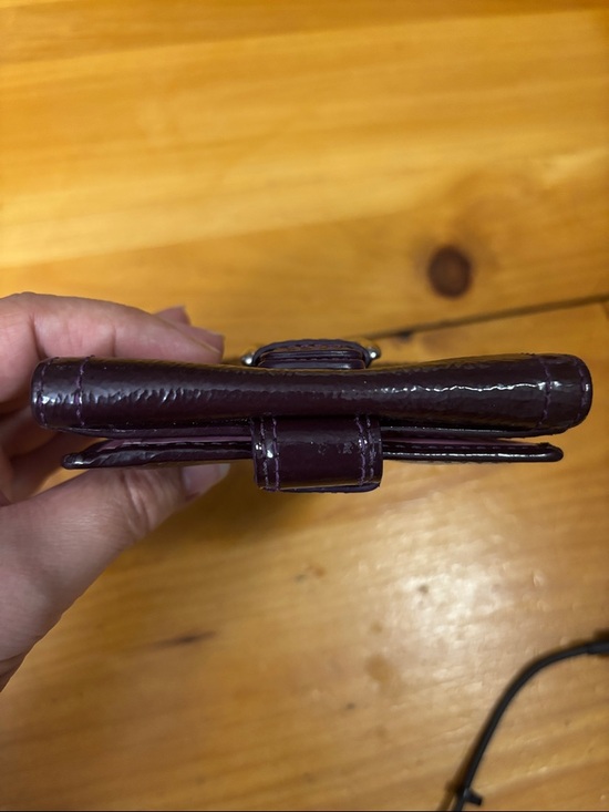 Coach patent leather wallet. - Picture 16 of 16